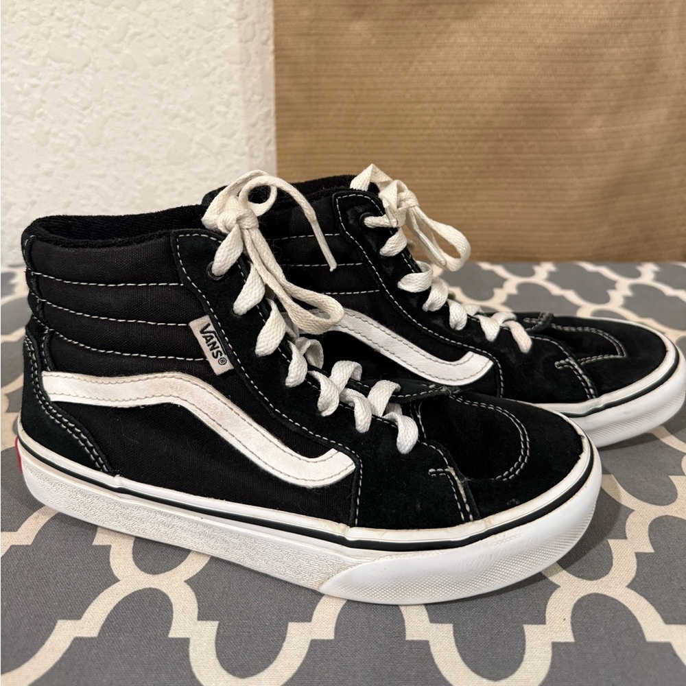 Vans Kids Black High-Top Sneakers size 2